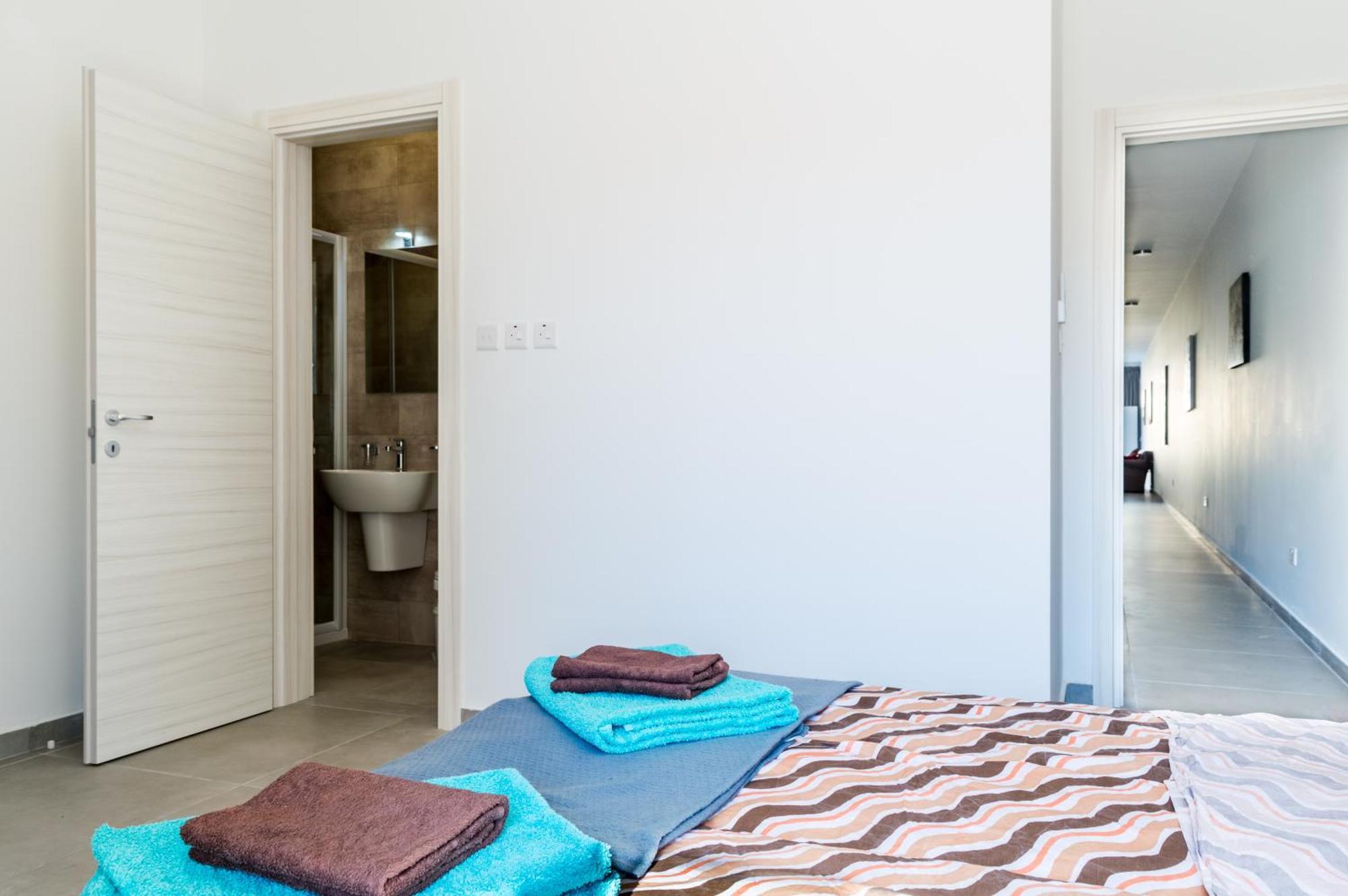 Spacious Brand New Apartment Hc Balcony 3 Bdr 2 Bth Bugibba St. Paul's Bay Esterno foto